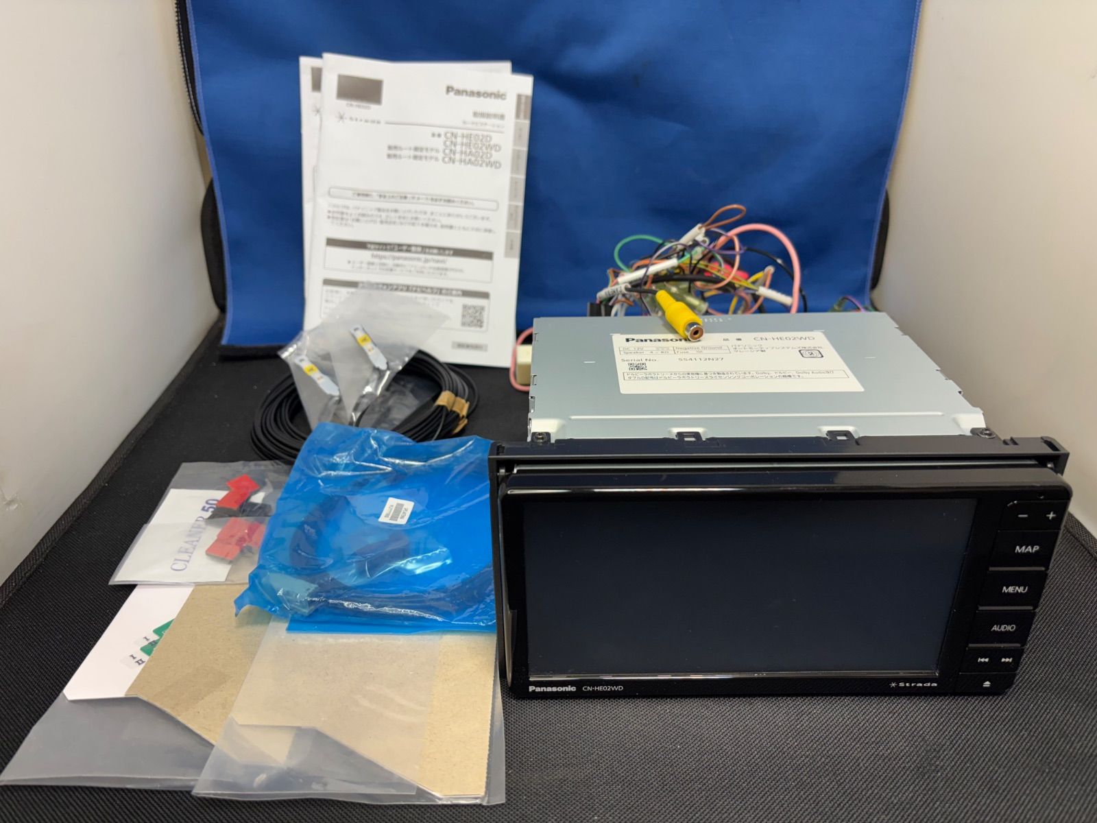 Panasonic パナソニック ストラーダ CN-HE02WD CD録音 DVD 7インチ 