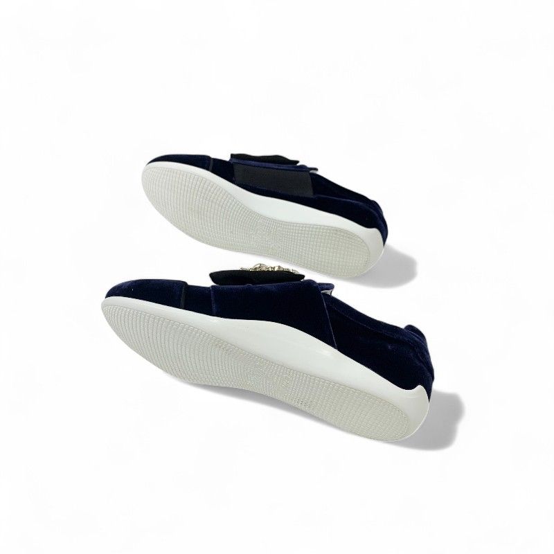 ロジェヴィヴィエ Roger Vivier スニーカー 靴 シューズ ベロア サテン