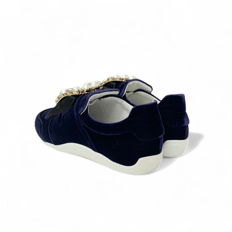ロジェヴィヴィエ Roger Vivier スニーカー 靴 シューズ ベロア サテン