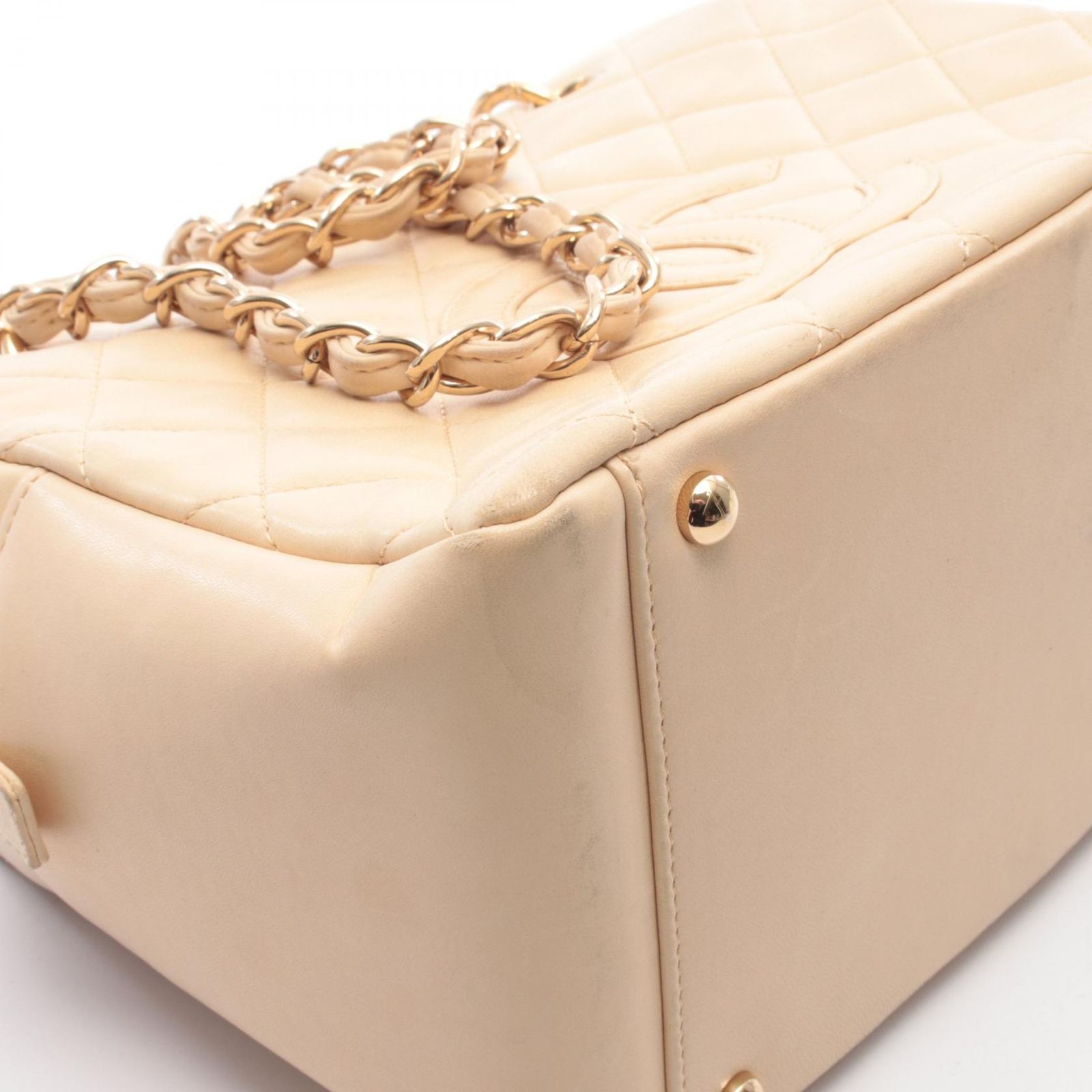 シャネル CHANEL ショルダーバッグ マトラッセ クリーム ラムスキン