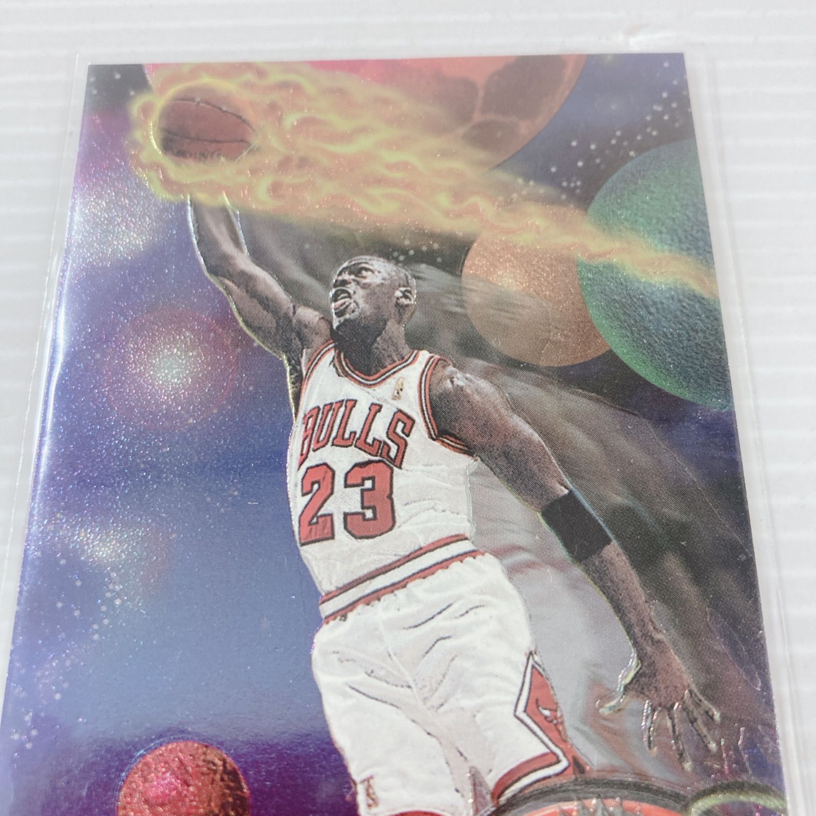 NBAカード トレーディングカード 1997-98 Skybox l Universe マイケル 