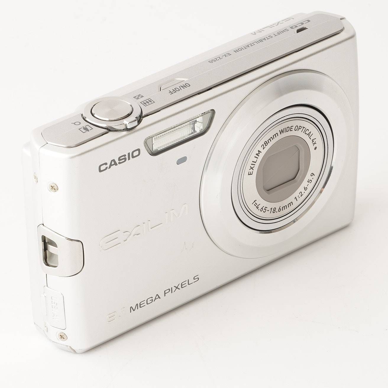 カシオ Casio EXILIM EX-Z250 シルバー 4x 広角 光学ズーム - メルカリ
