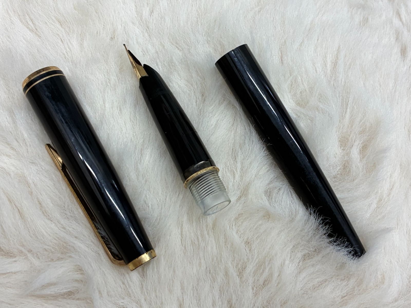 Montblancクラシックモンブラン万年筆 14K585ボルドー - メルカリ