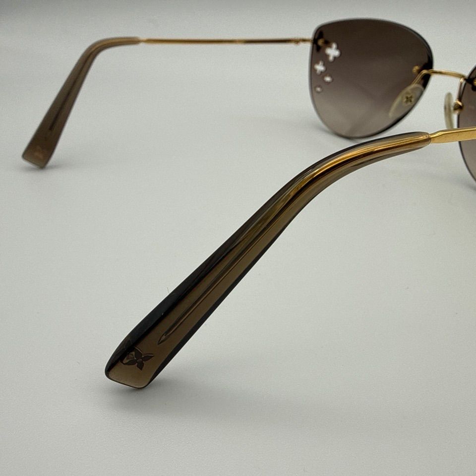 ルイヴィトン サングラス デスマヨ・キャットアイ Z0051U - メルカリ