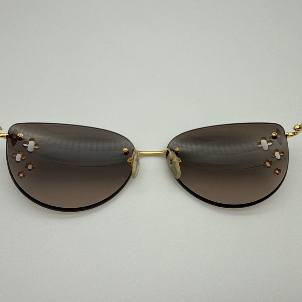 ルイヴィトン サングラス デスマヨ・キャットアイ Z0051U - メルカリ