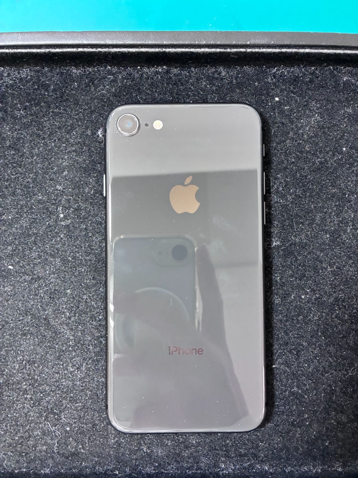 iPhone8（アイフォン） スペースグレイ - メルカリ