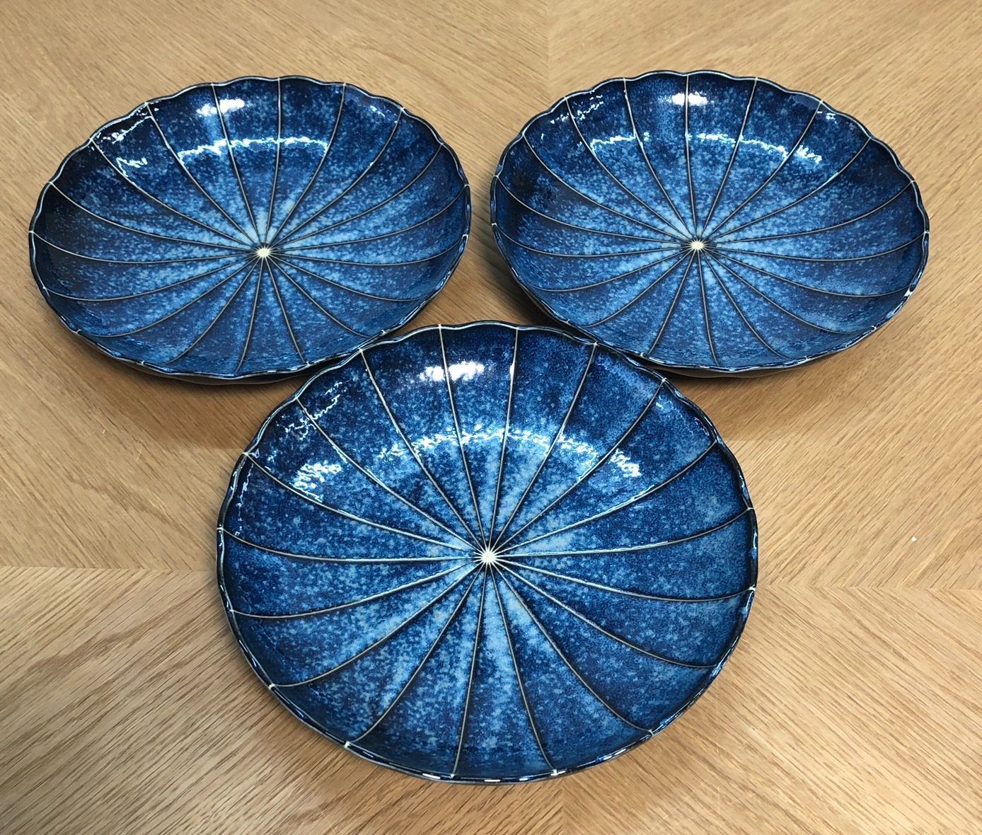 十草(窯変紺)菊型7.5皿 3枚セット - メルカリ
