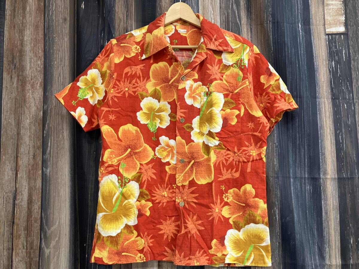 古着 アロハシャツ レッド系 ハイビスカス 古銭風ボタン サイズ表記なし 