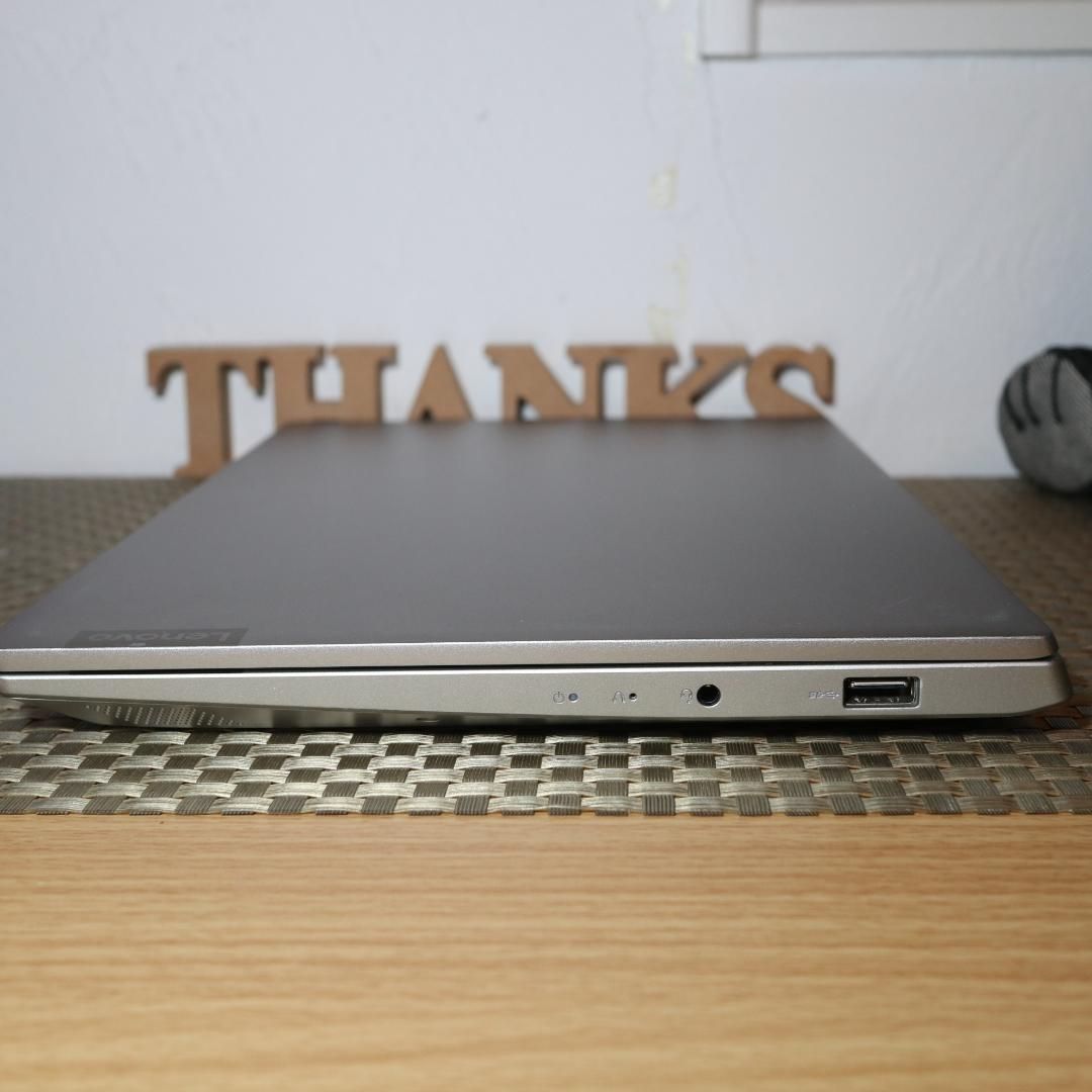 小型！Win11公式対応10世代Corei3/メ8G/新品SSD/無線/HDMI - メルカリ