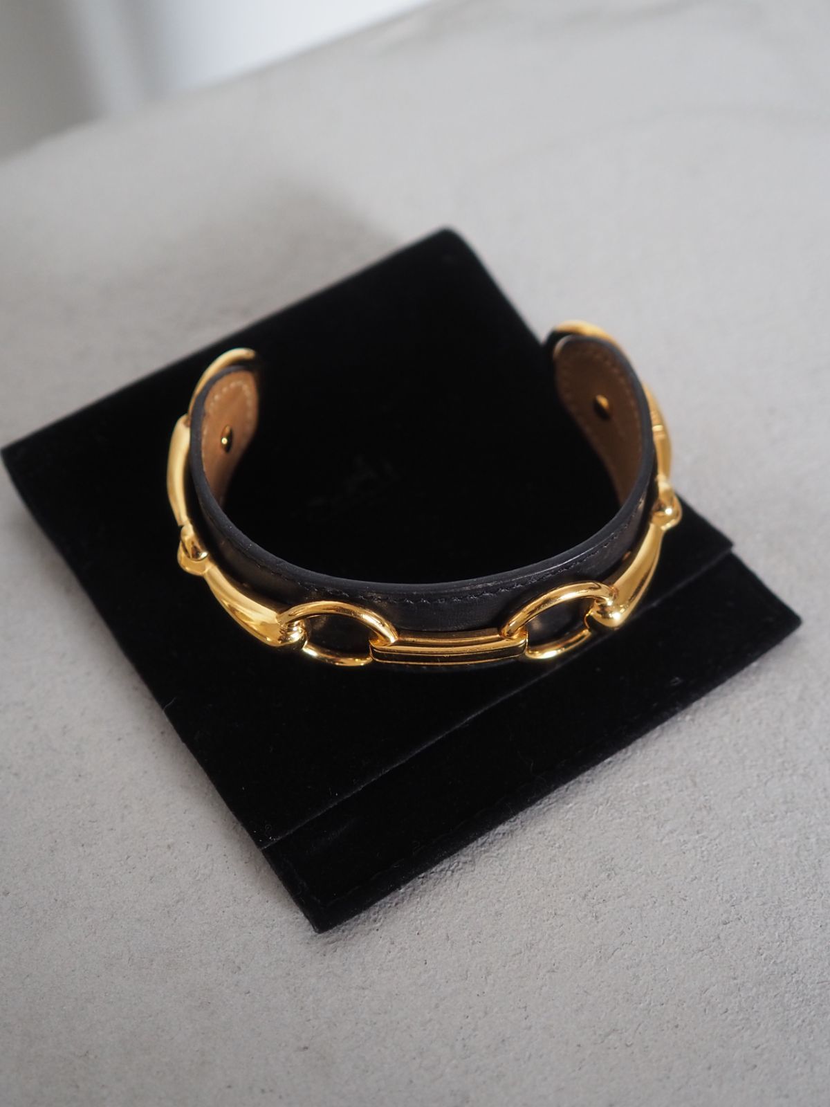 HERMÈS Horsebit Bangle エルメス ホースビット バングル ゴールド