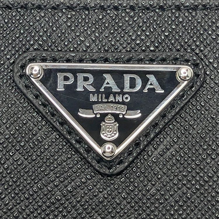 PRADA プラダ サフィアーノトライアングル カードケース