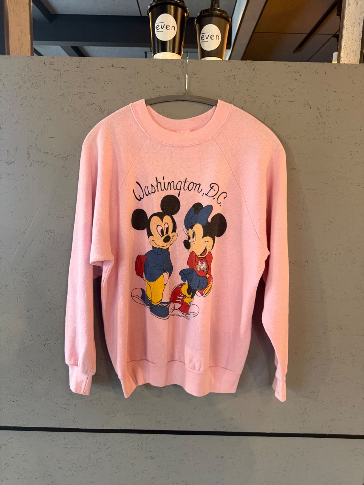 Disney ミッキー&ミニー バックプリント 80's スウェット - メルカリ