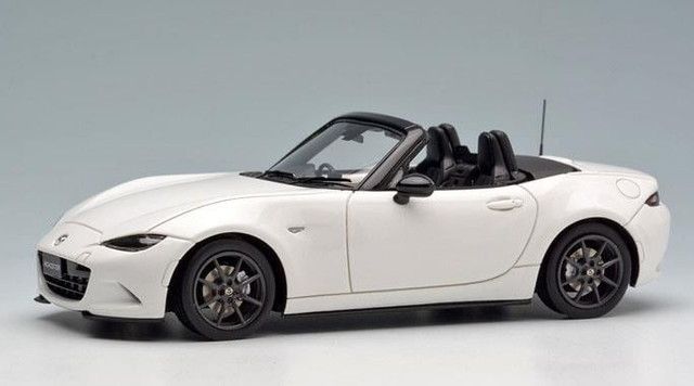 新品 VISION 1/43 マツダ ロードスター (ND) 2015 アークティック