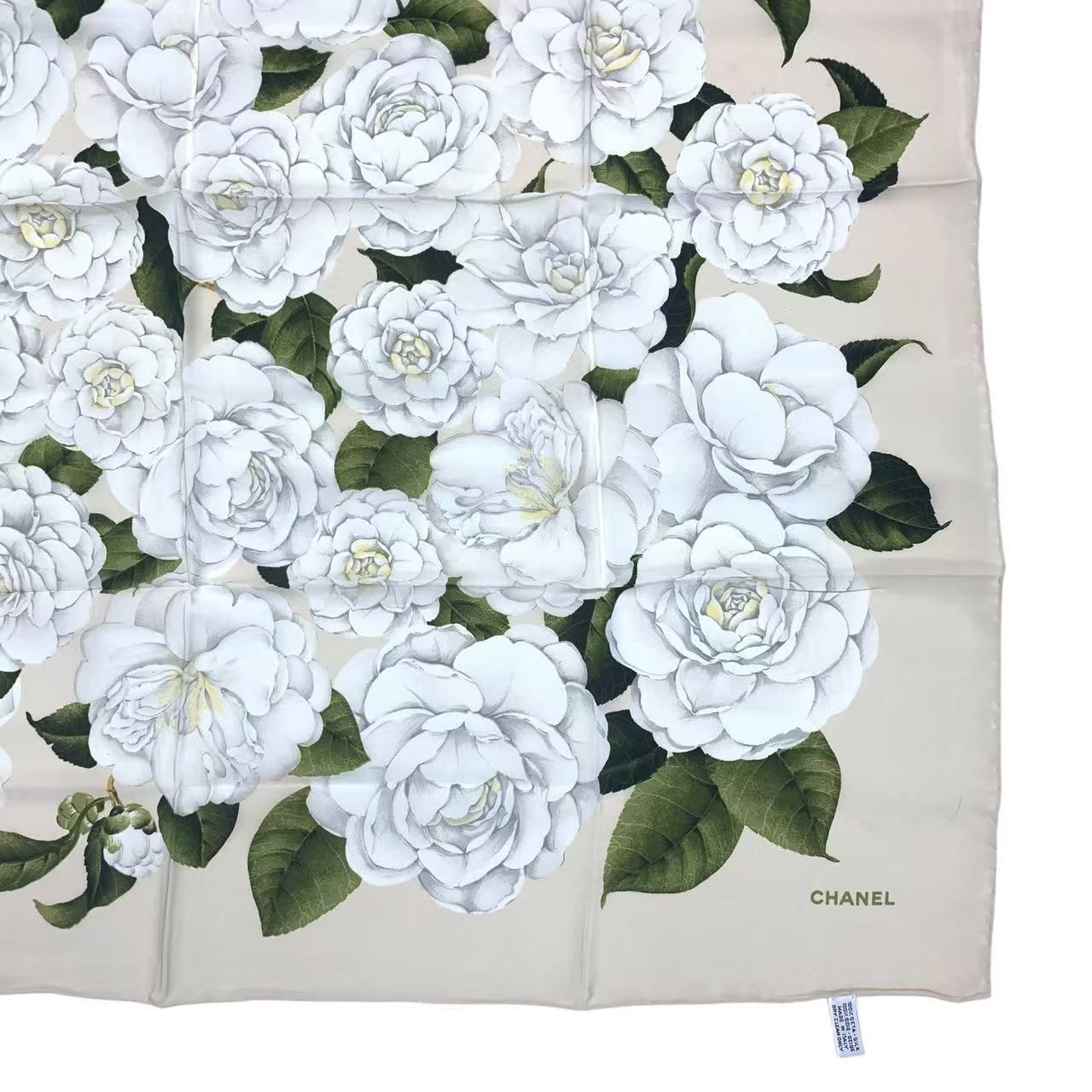 新品同様 CHANEL シャネル スカーフ シルク 花柄 ホワイト - メルカリ