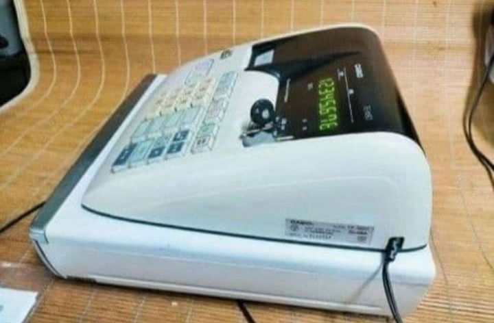 カシオレジスター TE-M80 中古品 人気機種感熱紙 送料無料 808080