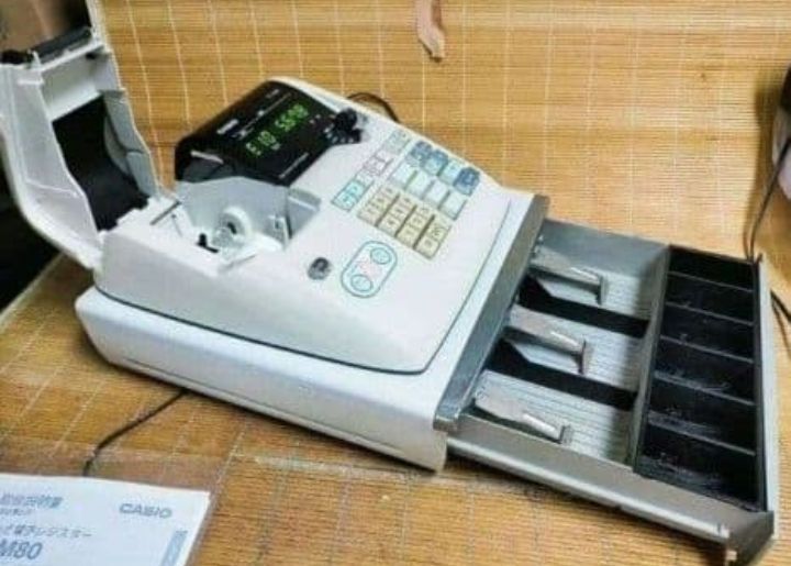 カシオレジスター TE-M80 中古品 人気機種感熱紙 送料無料 808080