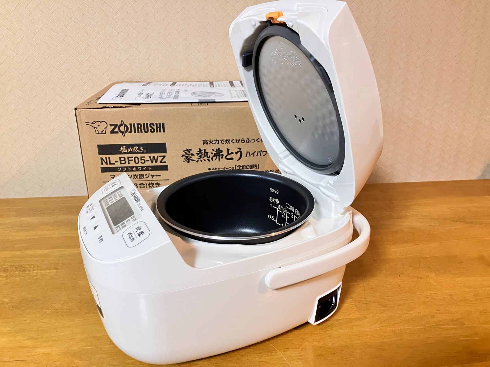 象印（ZOJIRUSHI）マイコン炊飯ジャー NL-BF05 中古 2025年製 - メルカリ