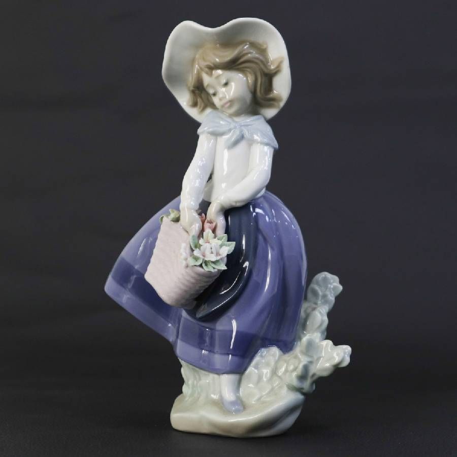 美品】 LLADRO リヤドロ きれいな花ばかり #5222 フィギュリン 箱付き