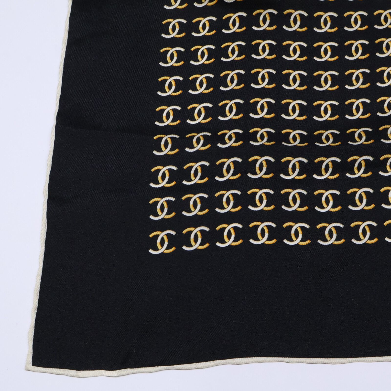 CHANEL シャネル 【美品】ココマーク 総柄 シルク100％ - メルカリ