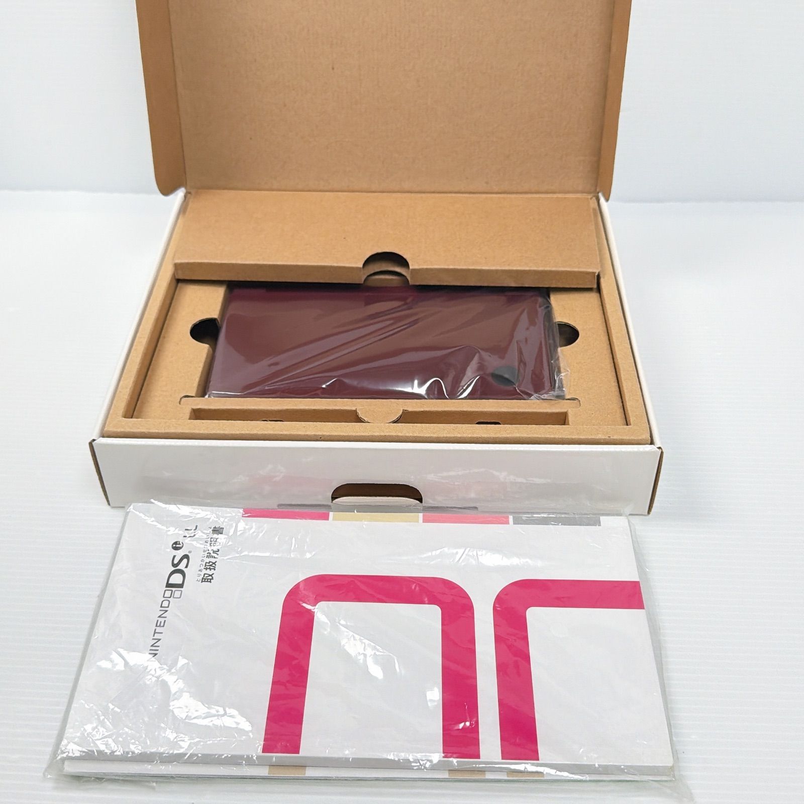 極美品 ニンテンドー DSiLL ワインレッド 遊べるセット 動作確認済み 