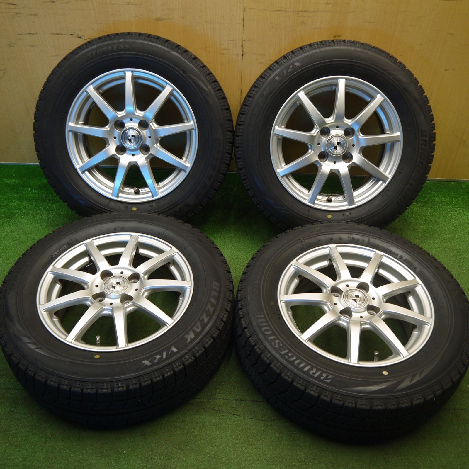 バリ溝！9.5分☆スタッドレス 185/65R14 ブリヂストン ブリザック VRX