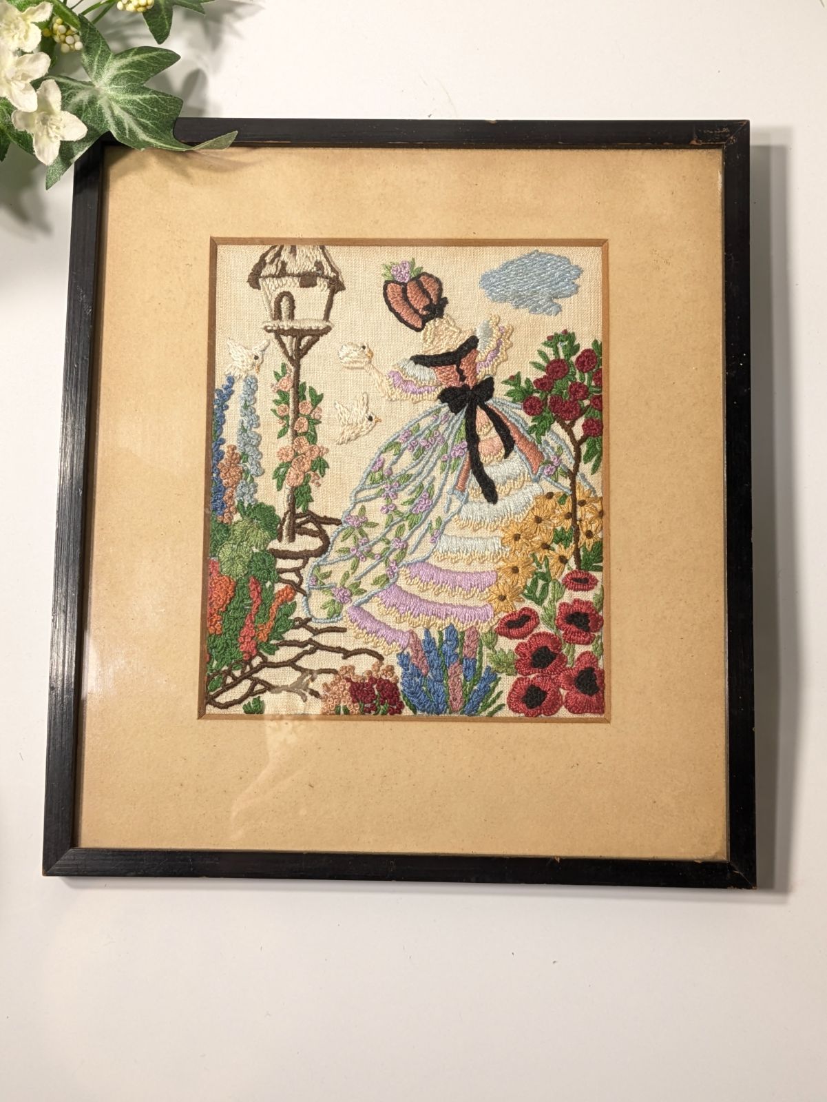 イギリス アンティーク イングリッシュガーデン 刺繍額 - メルカリ