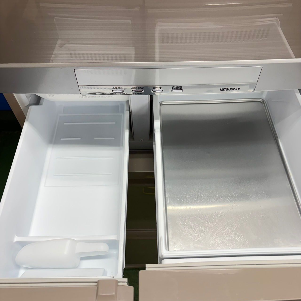 822 MITSUBISHI 5ドア 大型冷蔵庫 400L〜500L 小型 右開き 420L 極美品