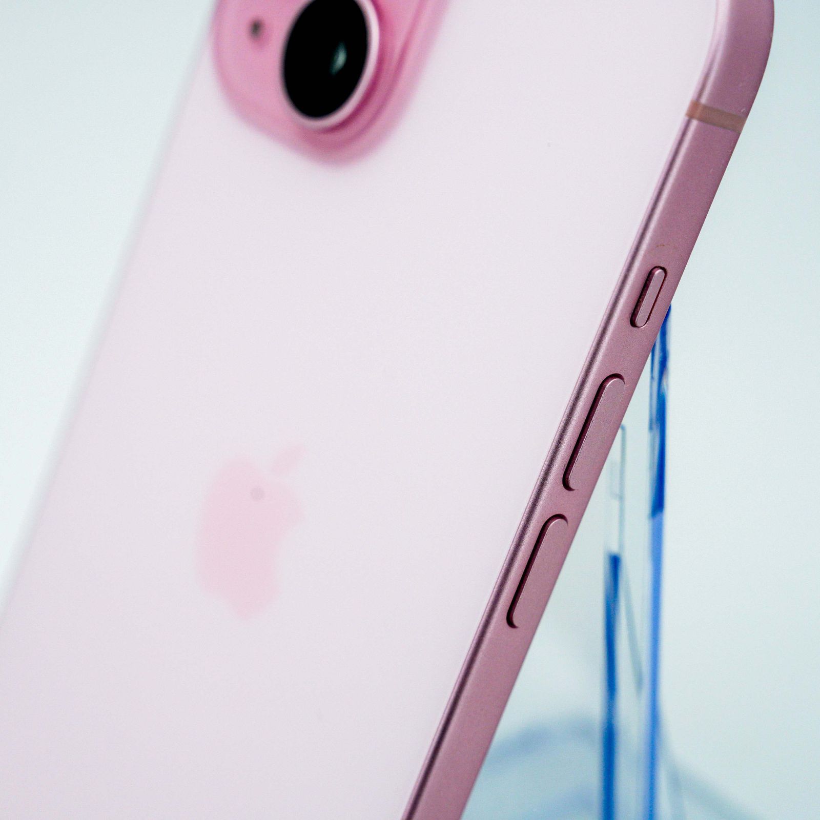 美品 iPhone15 256GB ピンク SIMフリー - メルカリ