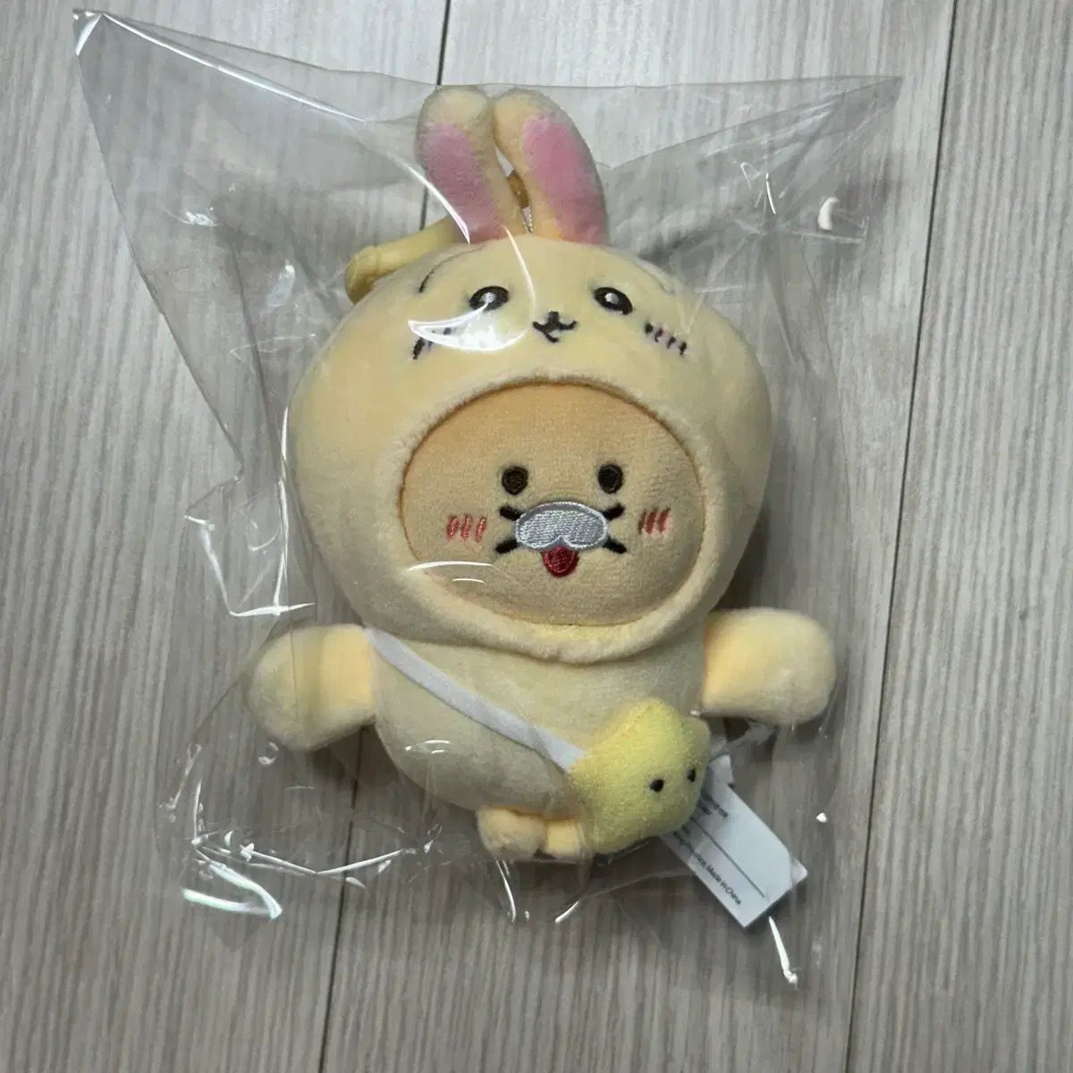 ちいかわ カカオ コラボ キーホルダー うさぎ