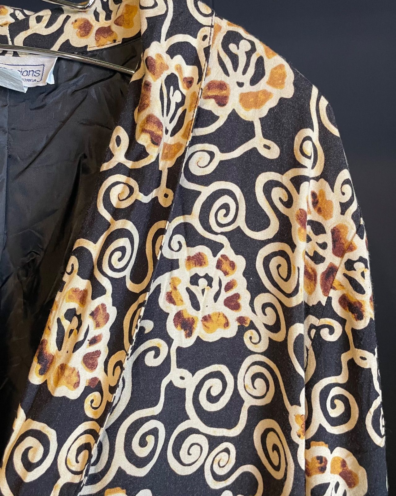 80s-90s impressions OF CALIFORNIA floral swirl lightweight rayon jacket (black × mustard × cream, XL) 3