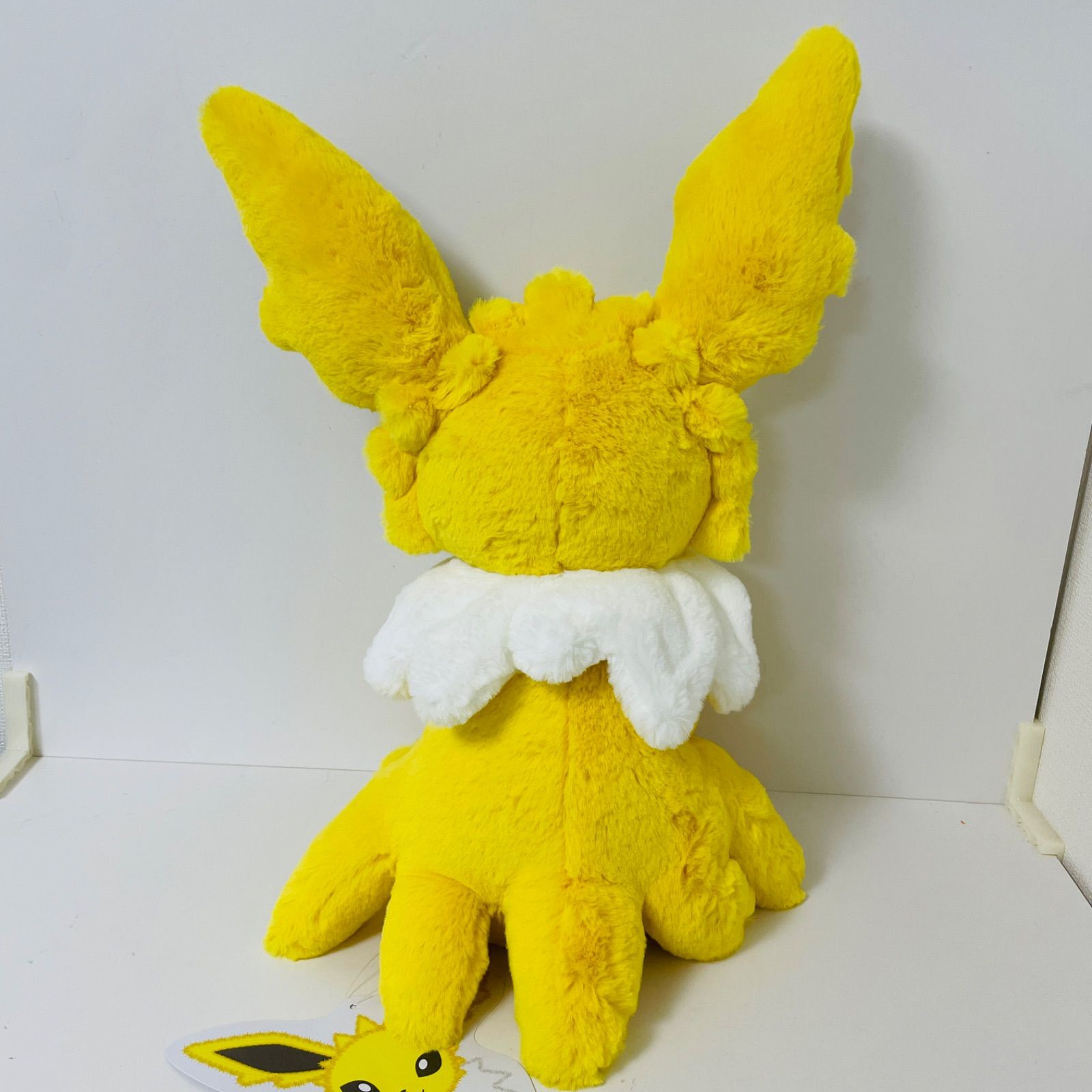 新品】ポケモン ふわふわ抱きぬいぐるみ サンダース ポケモンセンター