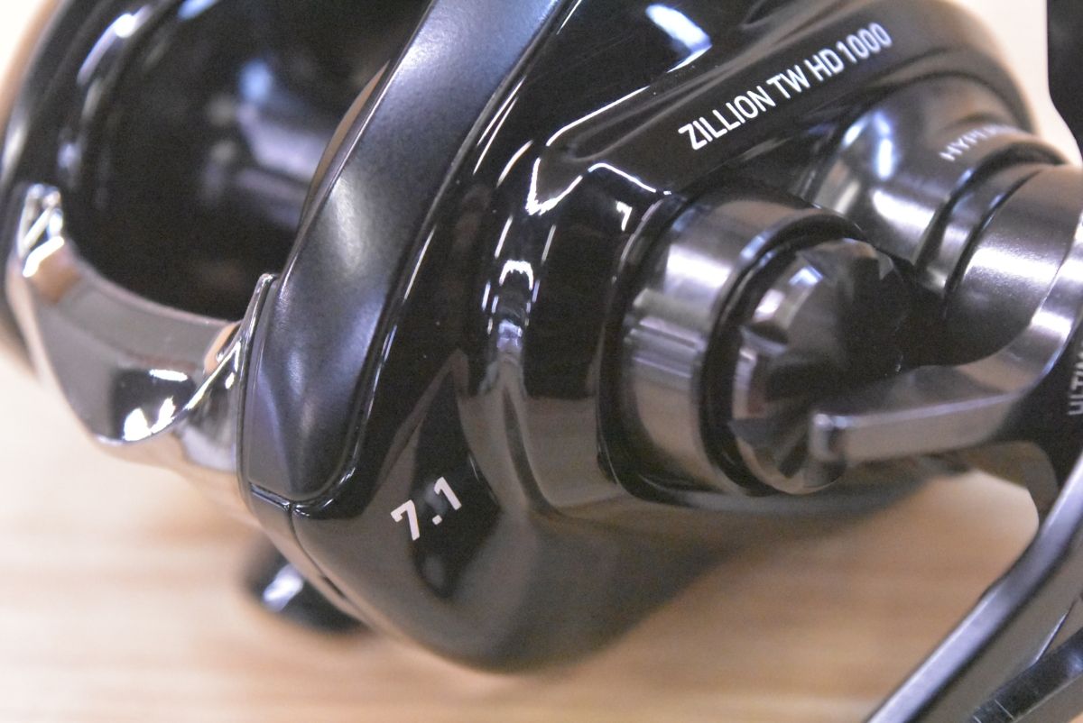 ダイワ 22 ジリオン TW HD 1000H 右 DAIWA ZILLION ベイトリール バス