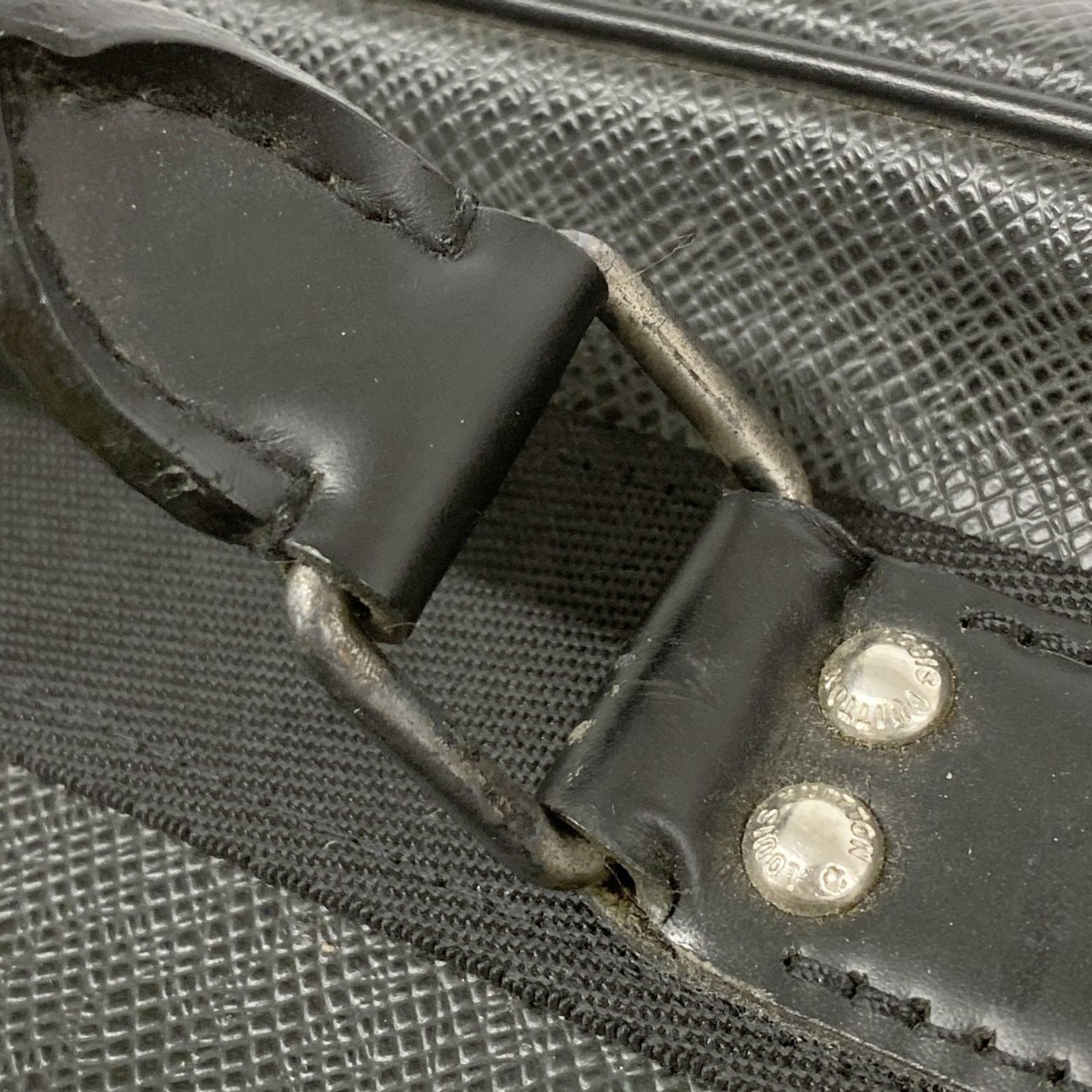 LOUIS VUITTON タイガ サテライト53 アルドワーズ M30092