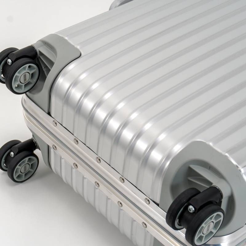 新品未使用 RIMOWA リモワ TOPAS トパーズ 32L 機内持ち込み 4輪 TSA