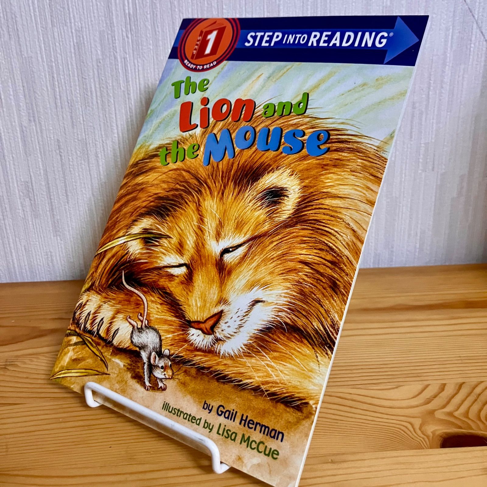 英語絵本】The Lion and the Mouse (Step into Reading) - メルカリ