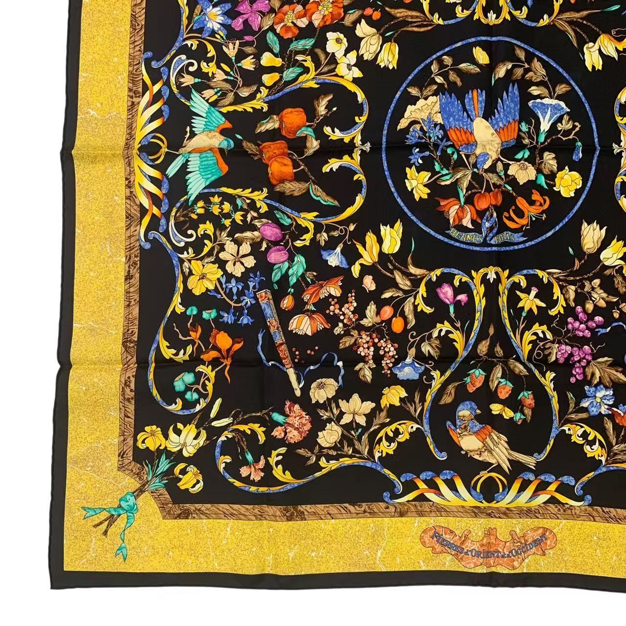 新品同様 HERMES エルメス カレ90 PIERRES d' ORIENT et d' OCCIDENT