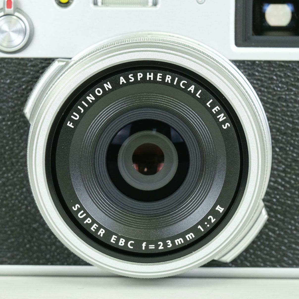 美品 | シャッター数3,600回｜フィルター付] FUJIFILM X100V シルバー