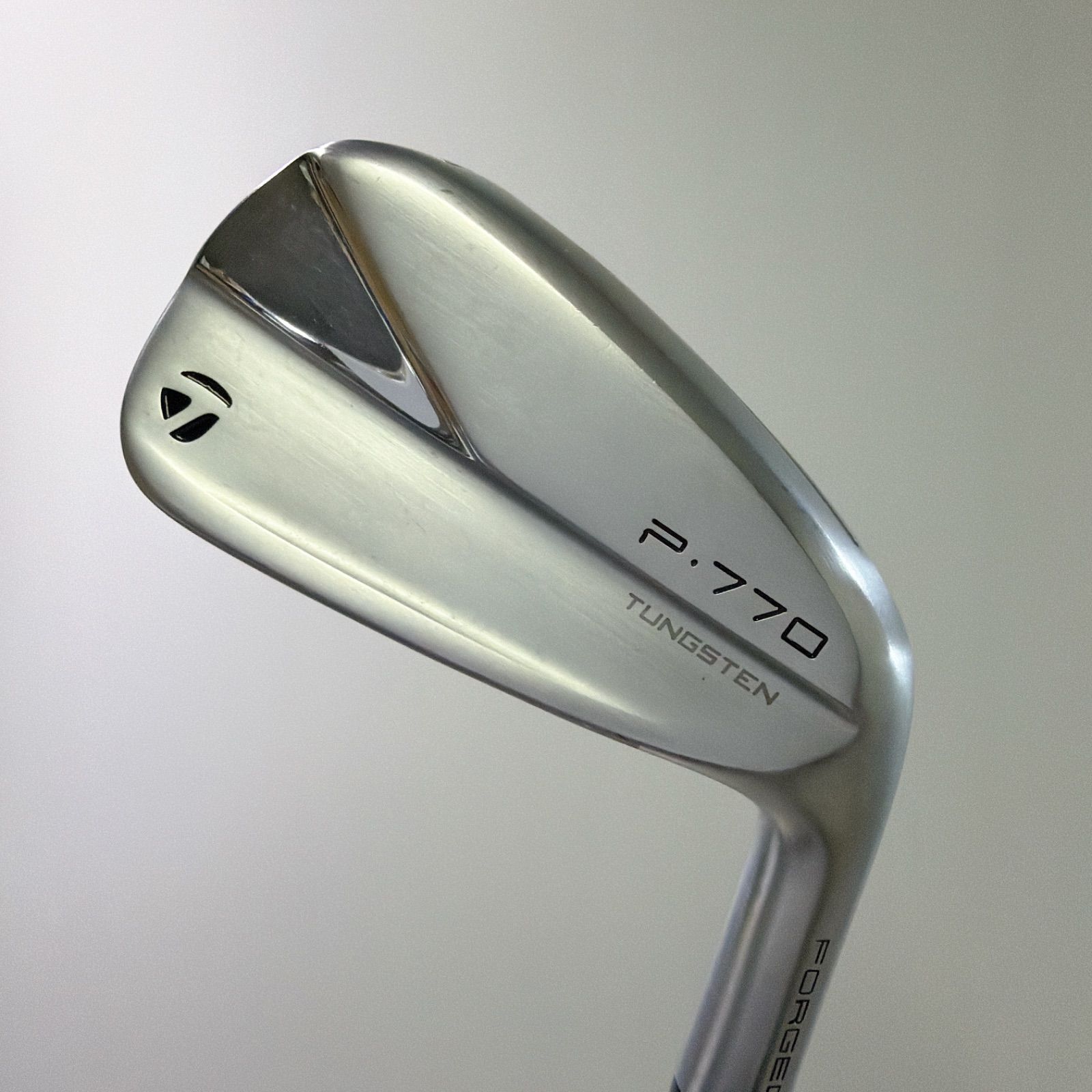 新品グリップ 美品 P770 アイアン 2023年モデル 7番単品アイアン