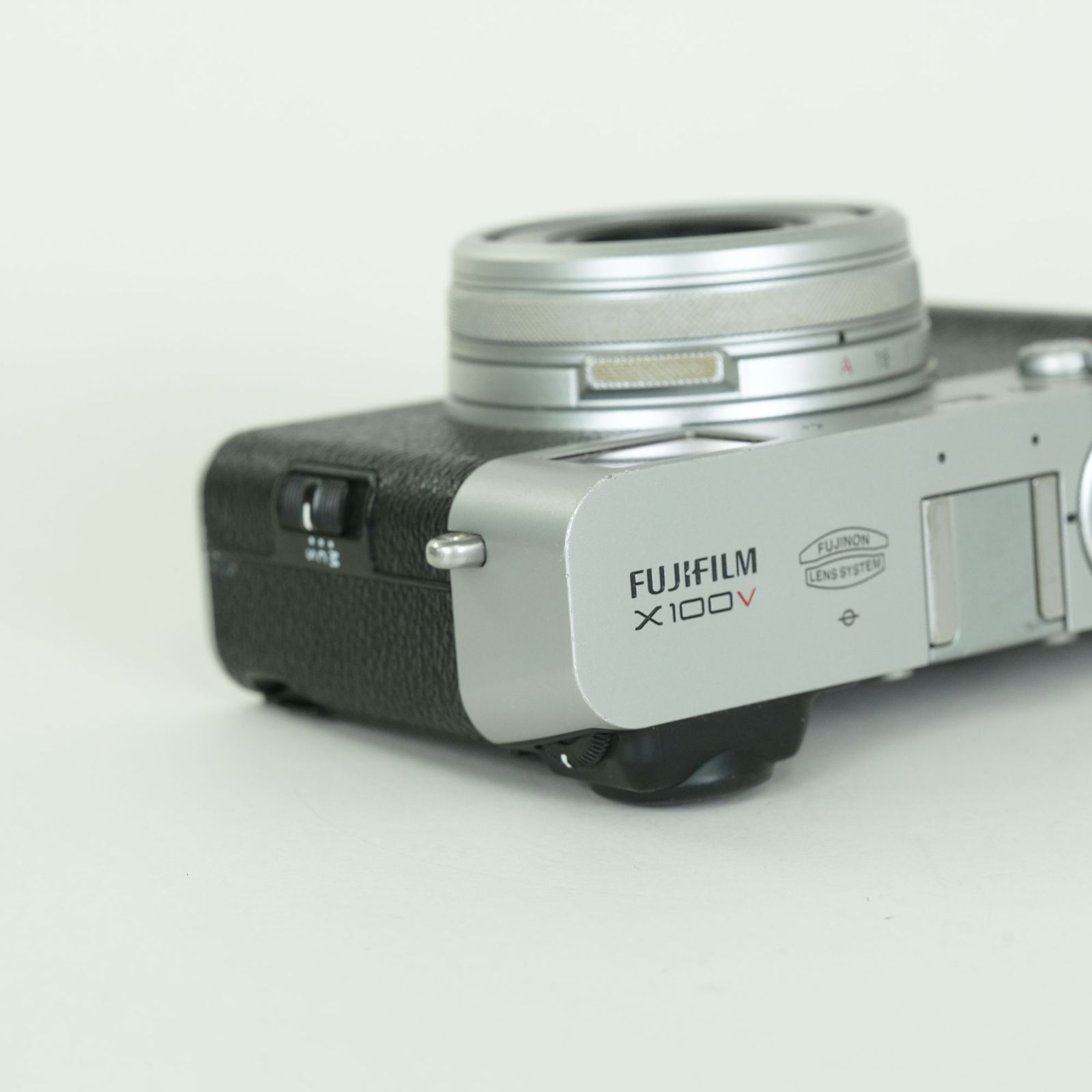 並品 | シャッター数13,100回] FUJIFILM X100V シルバー | コンパクト 