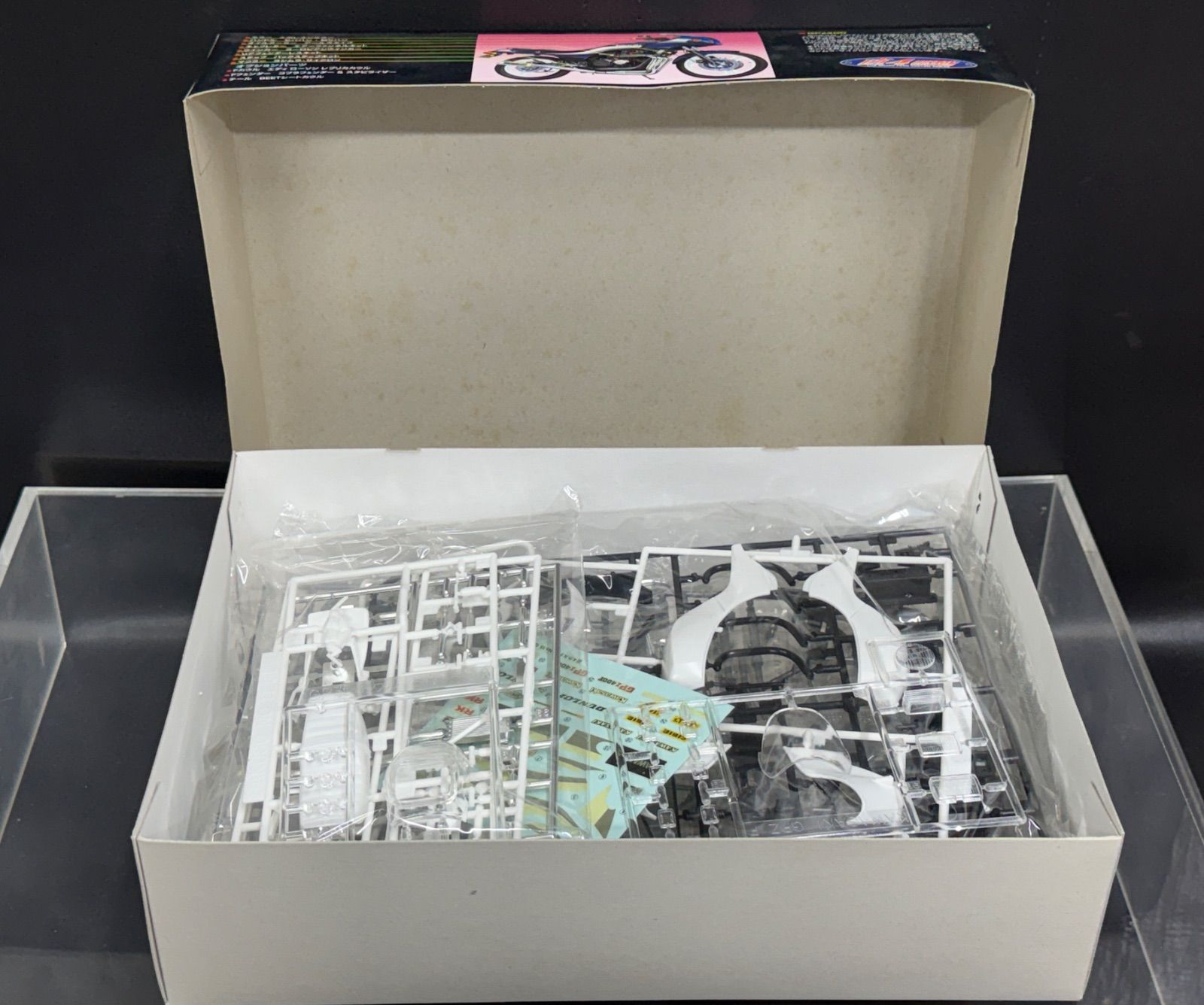 青島文化教材社 1/12 バイクシリーズ No.36 カワサキ GPz400F
