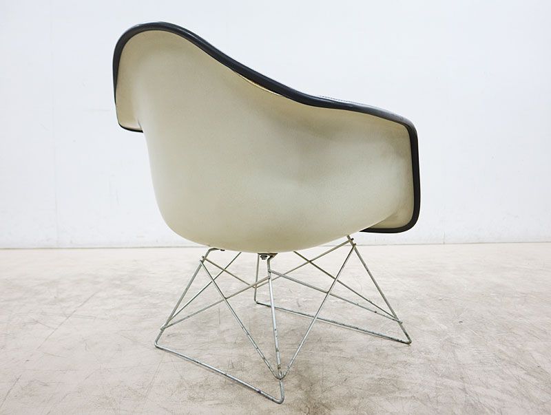 ◇希少◇ Herman Miller ハーマンミラー イームズ アームシェルチェア