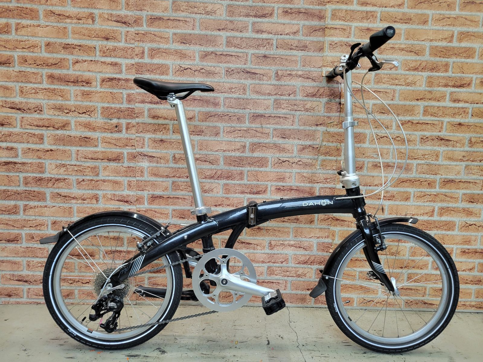□ 【 そうめん さま専用 】 美品!! DAHON Mu D9 2022年購入 ダホン