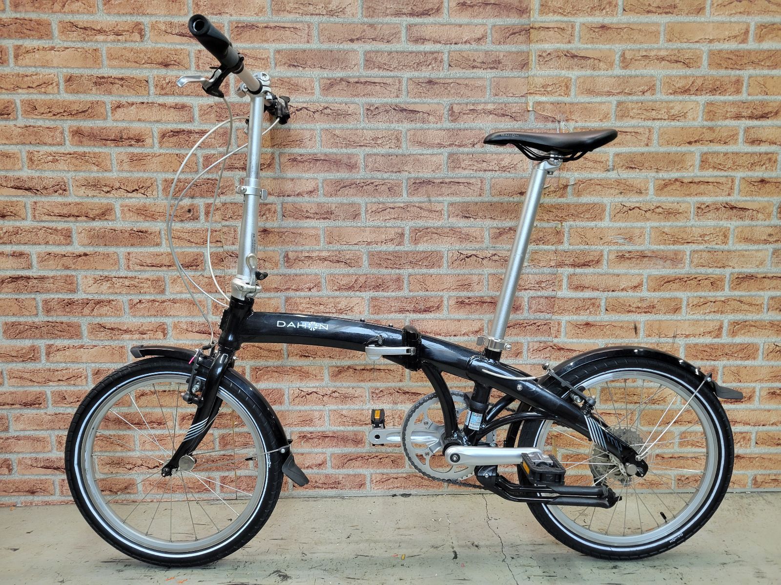 □ 【 そうめん さま専用 】 美品!! DAHON Mu D9 2022年購入 ダホン