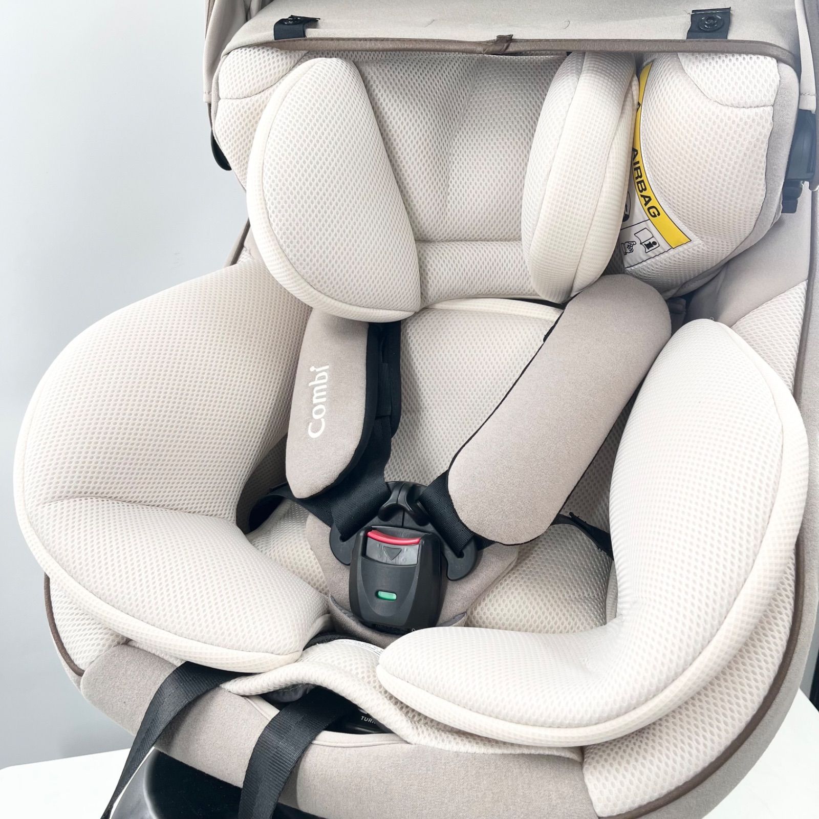 Combi コンビ tete a tete チャイルドシート 回転式 ISOFIX対応 新生児