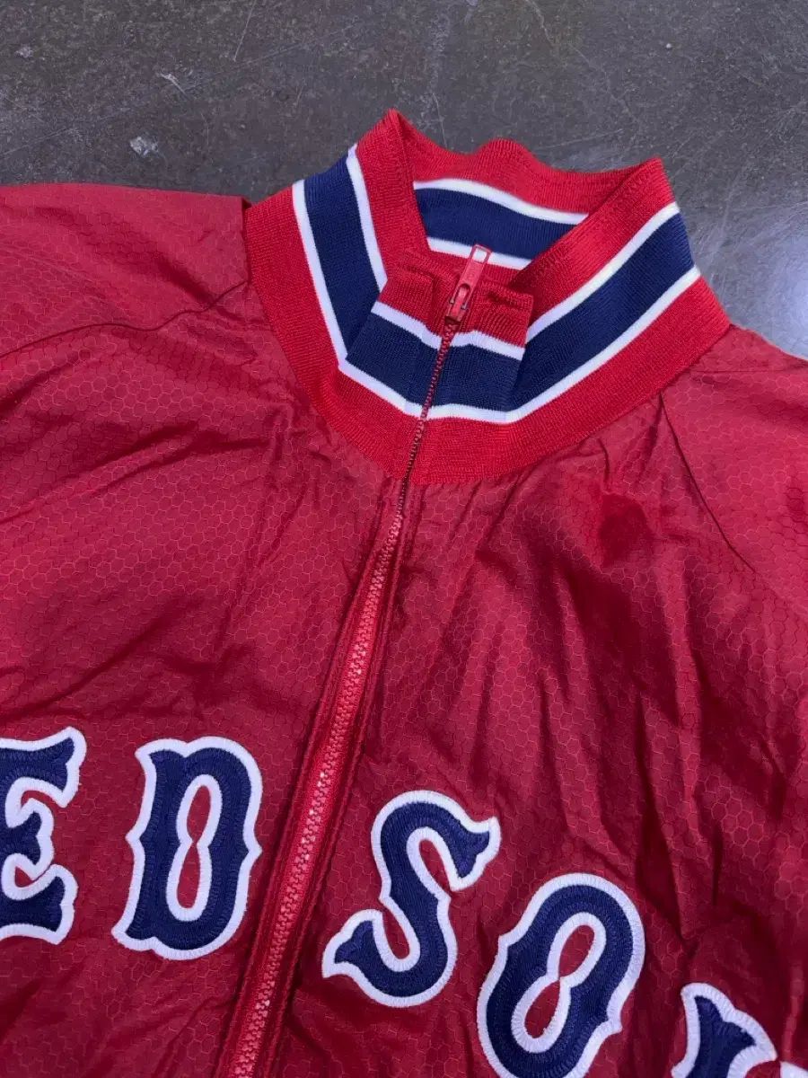 マジェスティック MLB ボストン レッドソックス ブルゾン ベンチ