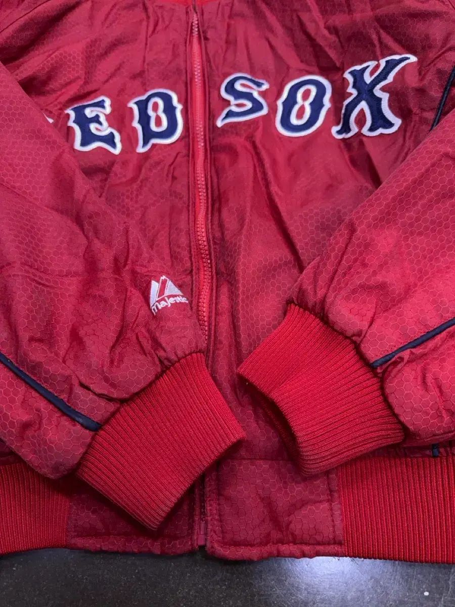 マジェスティック MLB ボストン レッドソックス ブルゾン ベンチ