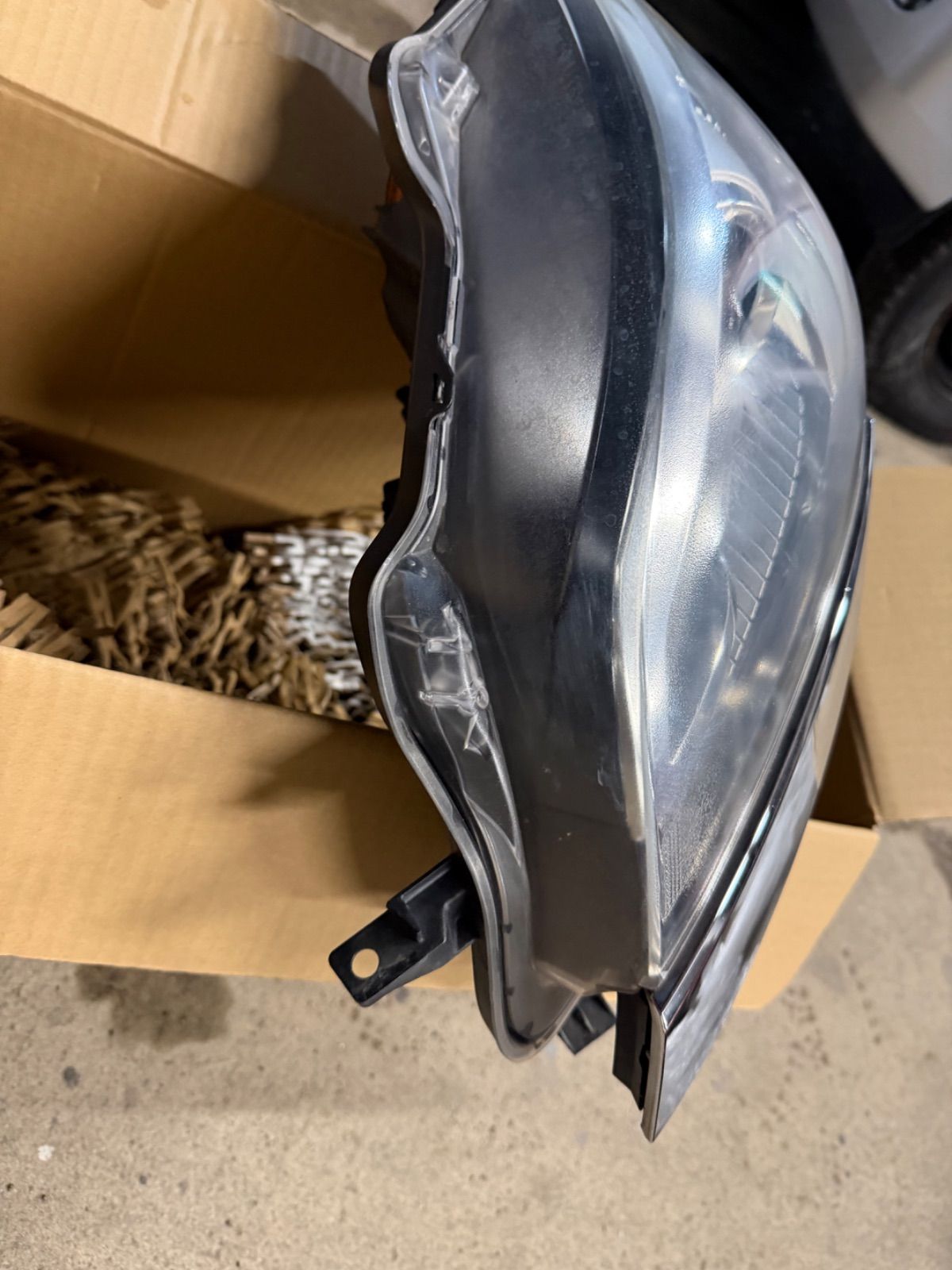 日産ルークス 左ヘッドライト - メルカリ