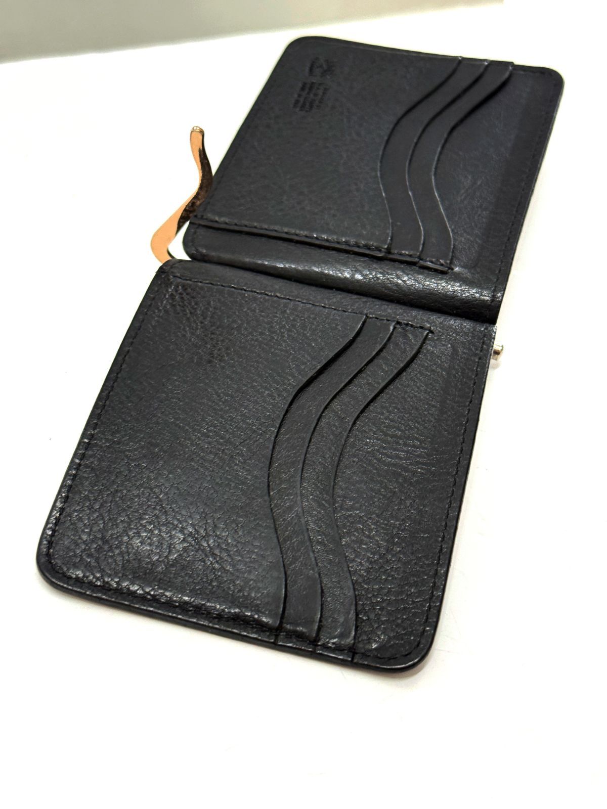 2026 現行 IL BISONTE イルビゾンテ レザー マネークリップ ブラック