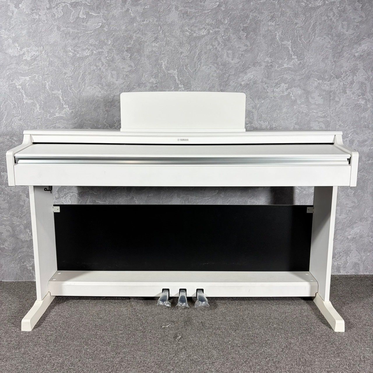 2022年製】 美品 YAMAHA ヤマハ 電子ピアノ YDP-165WH - メルカリ