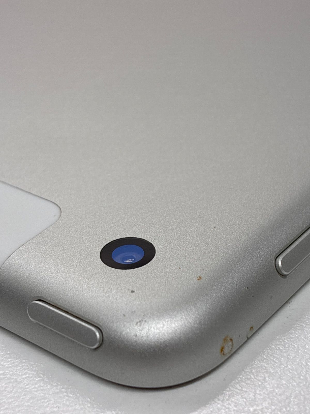 iPad 第7世代 32GB Cellular 画面割れあり 動作品 - メルカリ